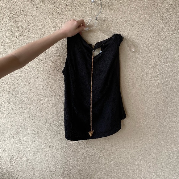 Top - Picture 2 of 2